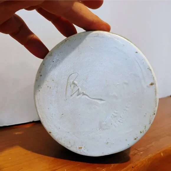 Vintage Seafoam Green Ceramic Studio Pottery Oil Lamp With Ornate Brass Coronet - Picture 9 of 9